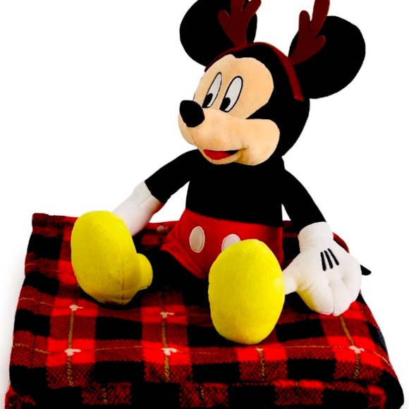 NWTS -Mickey Mouse pillow buddy and blanket set brand new set - Picture 3 of 5